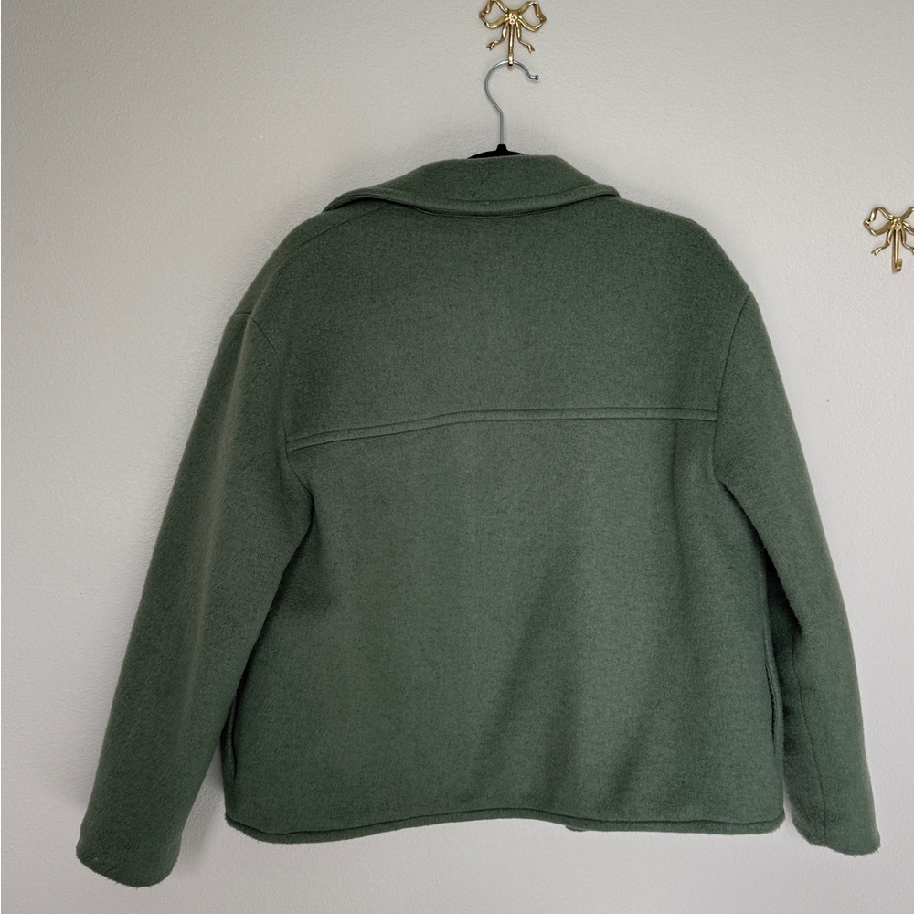 Aritzia Green Jacket - Picture 7 of 7